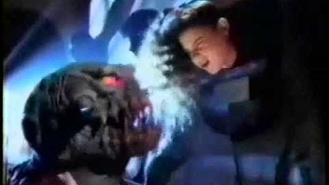 Super C (Contra) (Nintendo NES) - Retro Video Game Commercial / Ad