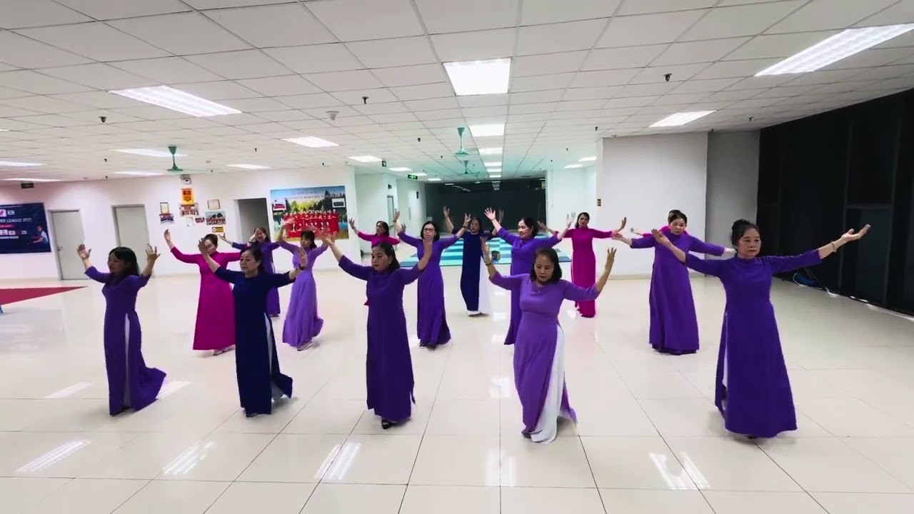 Tiếng hát giữa rừng Pắc Bó. CLB 90 Nguyễn Tuân.