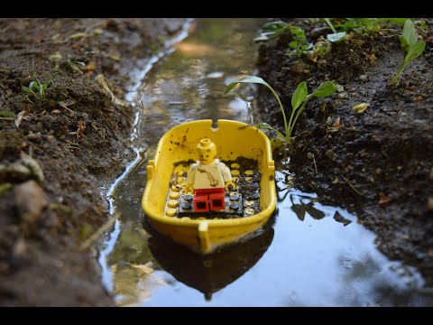 Bateau sur l'eau par Les Crocomicro