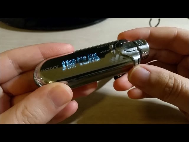 TeardownTube - episode 53 - Sony NW-E507 1GB Network Walkman MP3 Player + Review class=