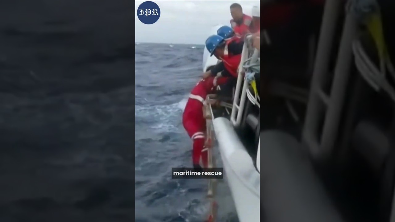 PH Coast Guard Rescues Survivors of M/V Devon Bay