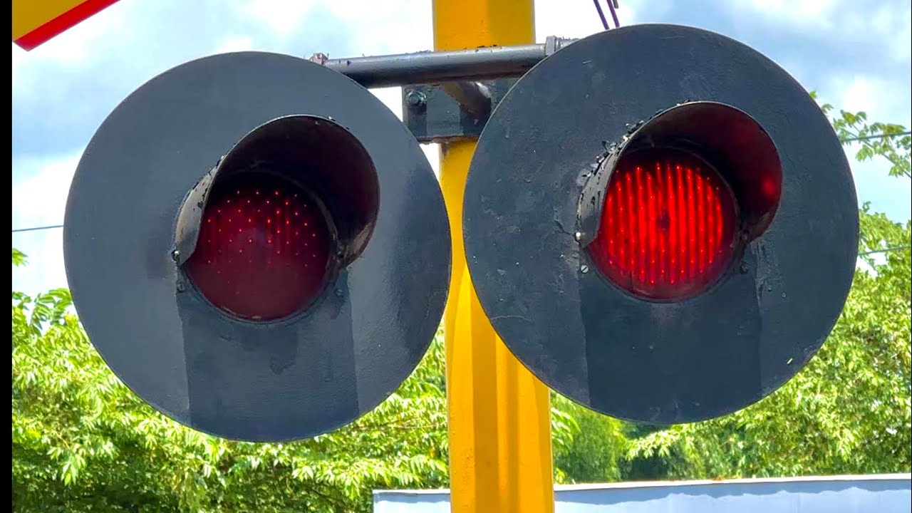 REVISITED!, Perlintasan Kereta Api stasiun Ngawi, Jawa Timur