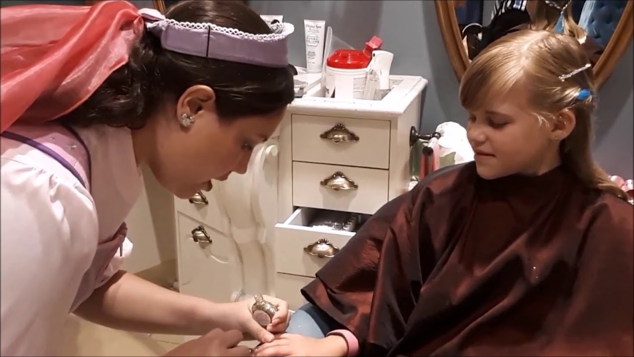 Bibbidi Bobbidi Boutique Disney springs Princess makeover June 2017