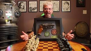 Blade Runner Chess Set & Blaster