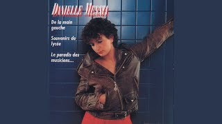 Vignette de la vidéo "Danielle Messia - Aller loin"