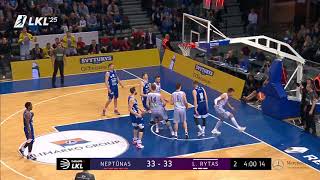 „Betsafe–LKL“ rungtynių momentas: galingas M. Lukauskio dėjimas į krepšį