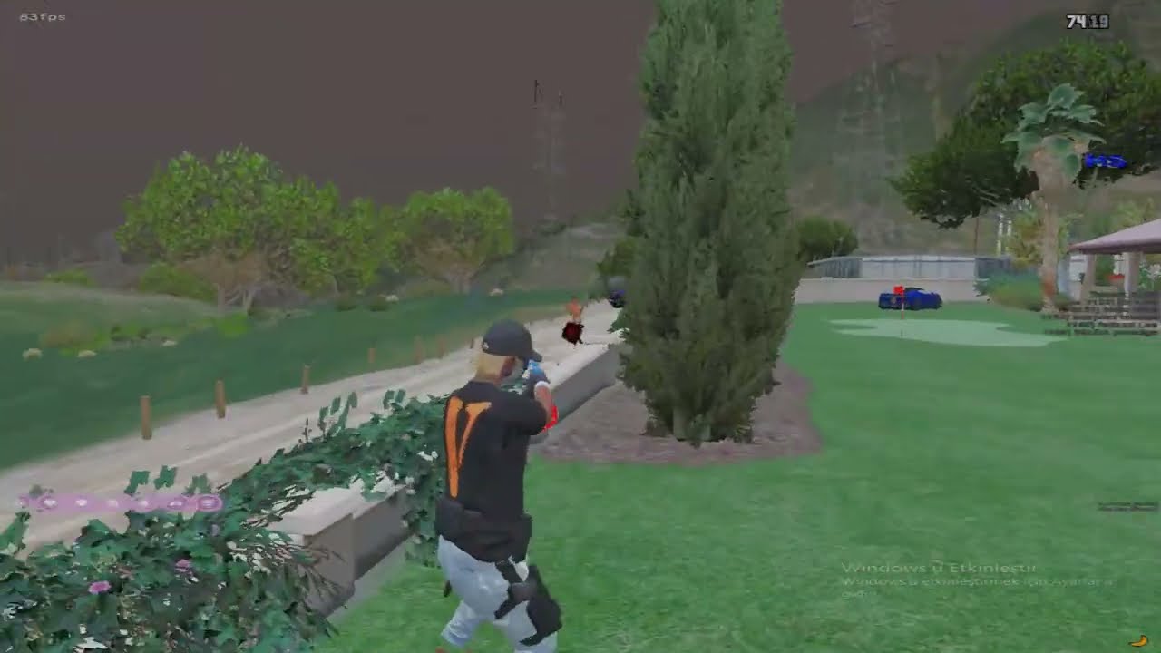 söylesene sence aynımıyız sahiden ? 