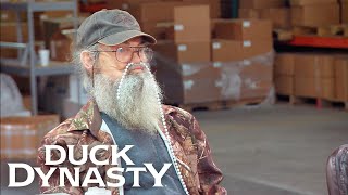 Duck Dynasty: Si Almost Spoils a Wedding Surprise | Duck Dynasty