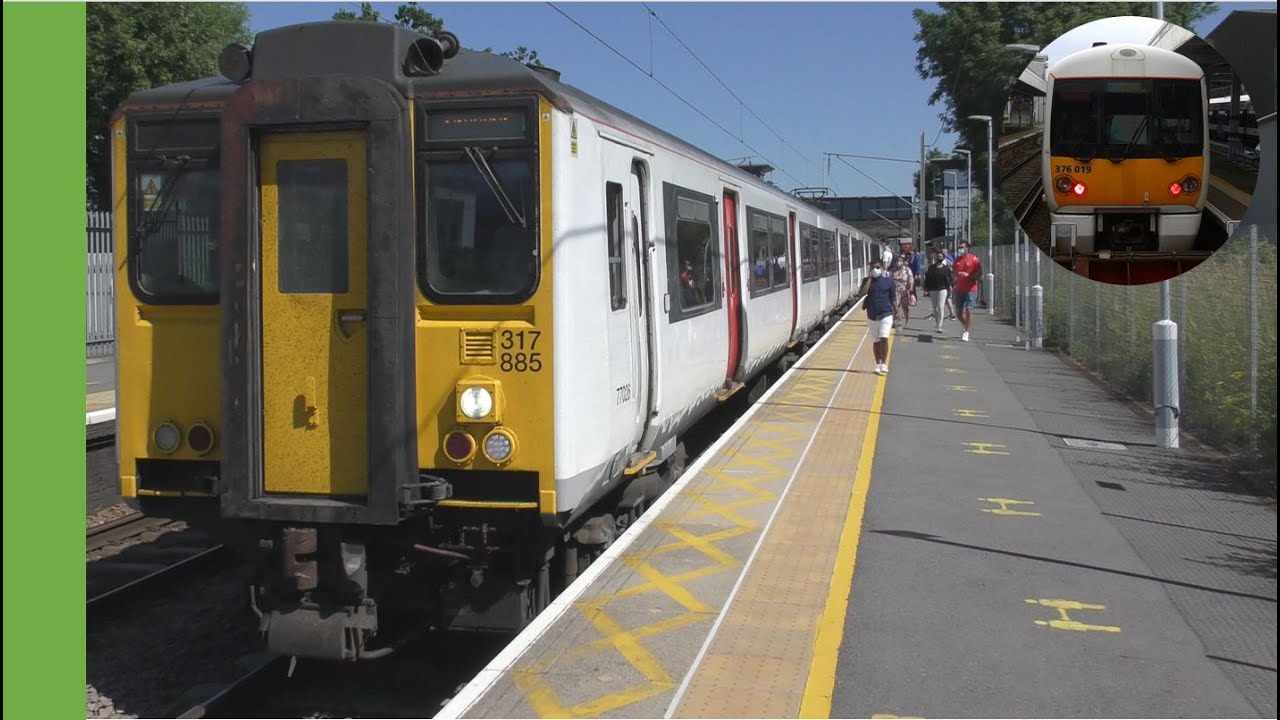 Trains at Waltham Cross