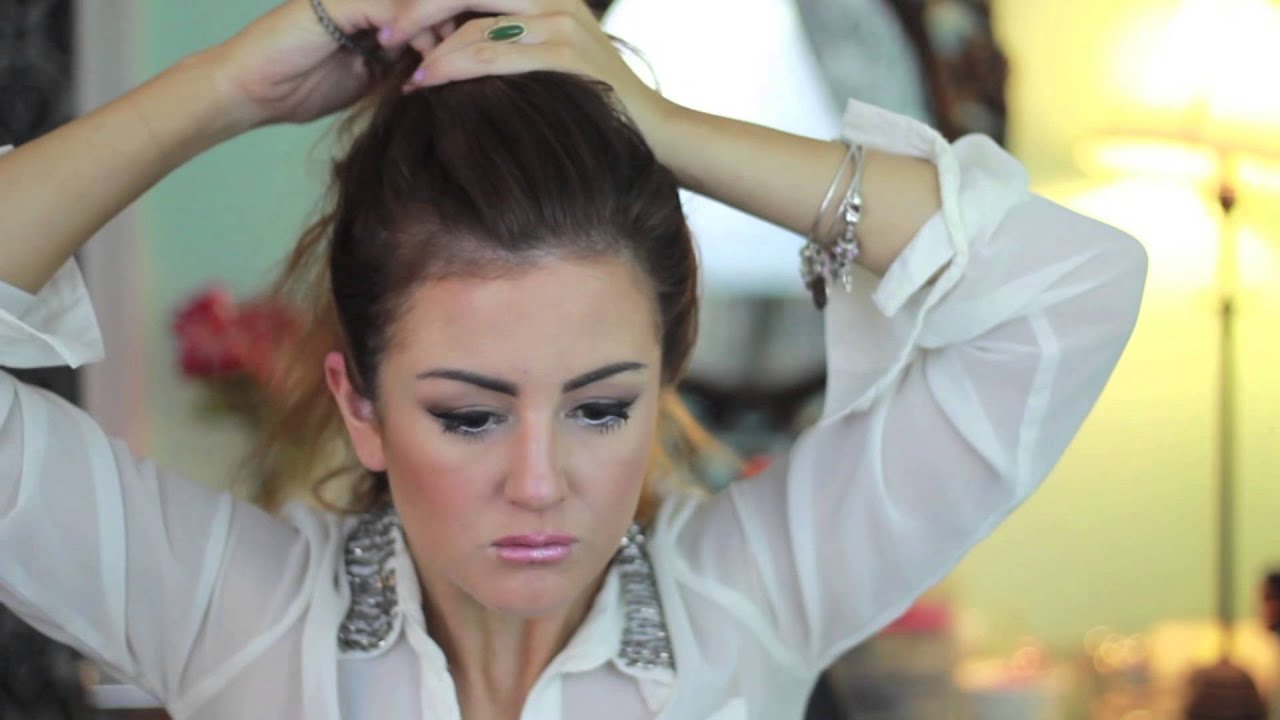 Hair Tutorial ♡ Quick & Cute Topknot!