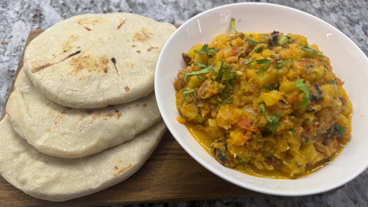 DID YOU EVER HAD GREEN PAPAYA STEW WITH SMOKED FISH BEFORE 