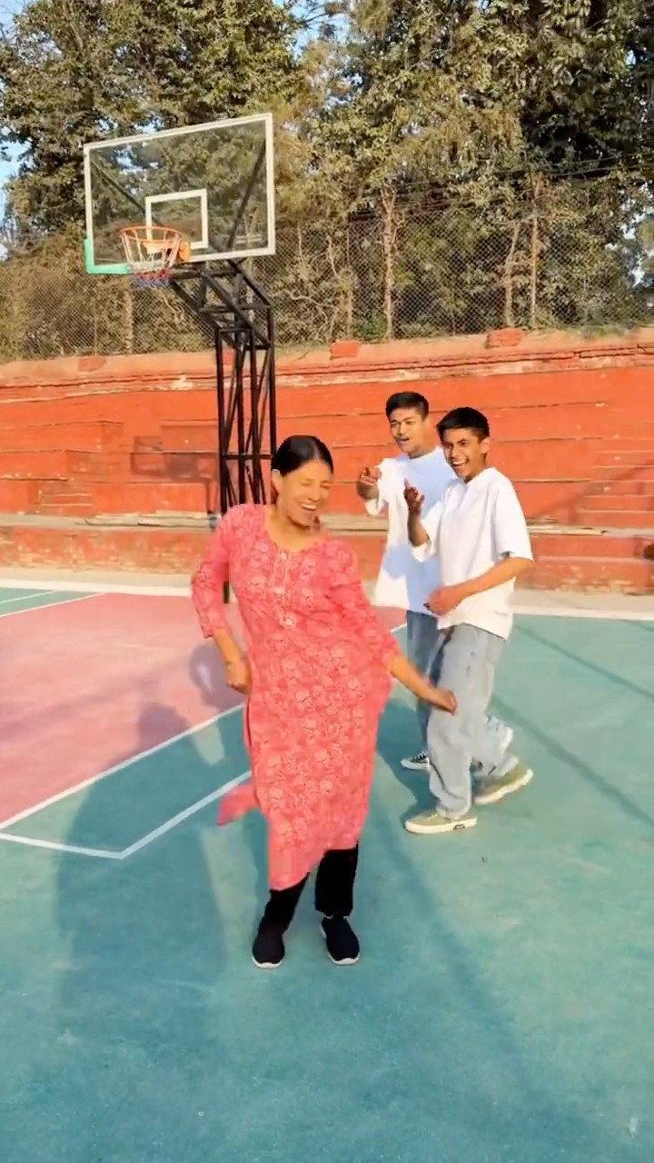 The Happy Family ❤️ Gwenchana Ding Ding Ding #shorts #trend #viral