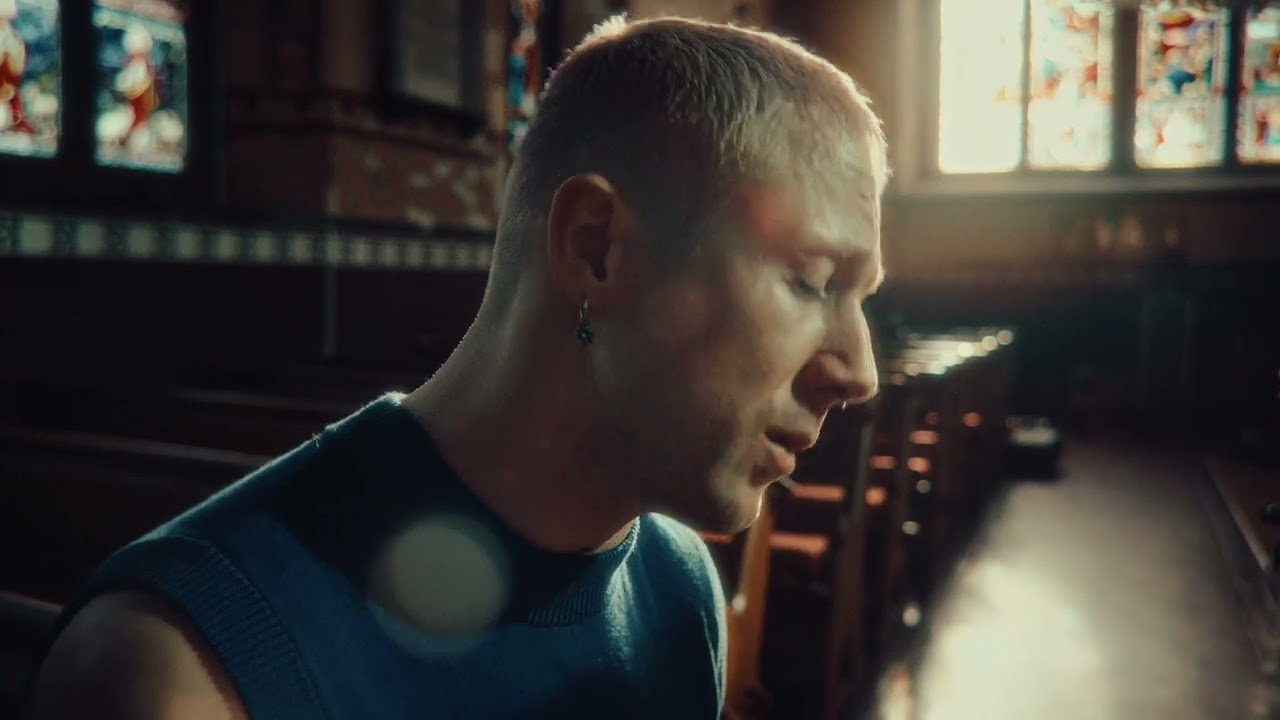 Moncrieff - Mirror of You (Live)