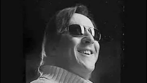 Gilbert Montagn:   JIMMY