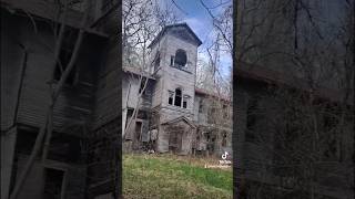 Abandoned 200 year old school house from 19th Century America