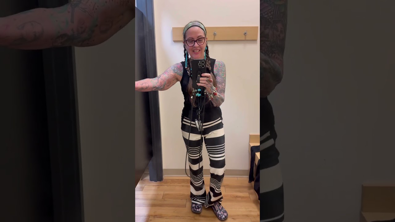 Штаны из благотворительного магазина, получил их!