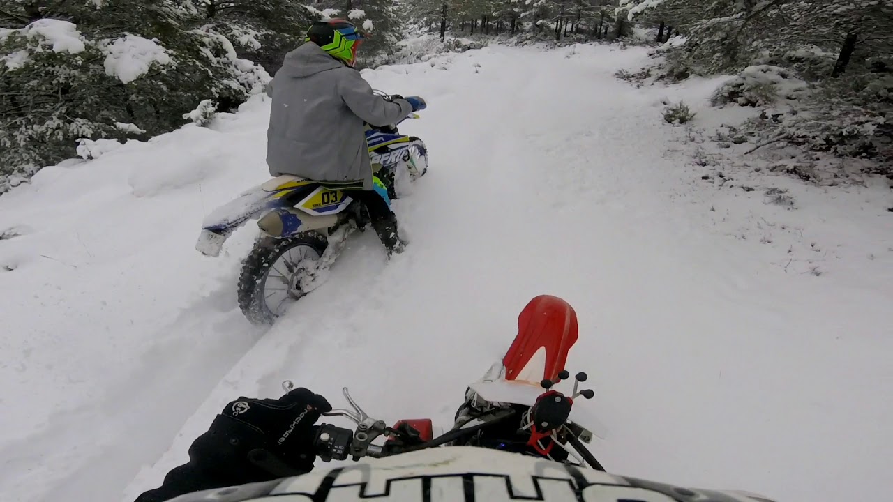 Ruta extrema por los caminos nevados de Baldovar (Alpuente)