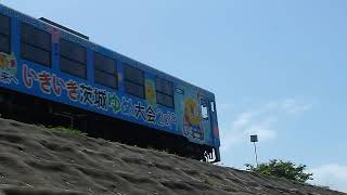 ひたちなか海浜鉄道 キハ37100形「阿字ヶ浦行き」平磯駅付近通過