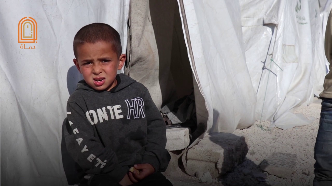 #بوابة_حماة|  أوضاع إنسانية صعبة ونقصٌ في كافة الاحتياجات لمهجري ريف حماة في مخيم الملعب البلدي