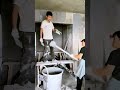 The process of scraping cement = good tools can improve the efficiency of doing things
