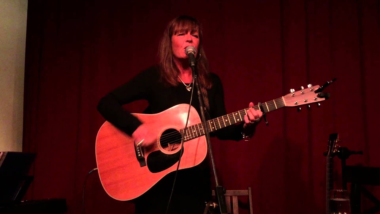 Deeper Well - Eva Hillered