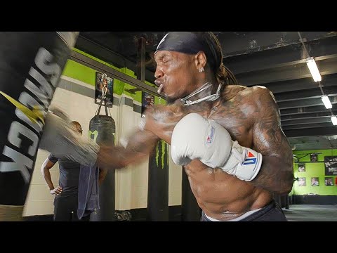 O’Shaquie Foster TRAINING to DESTROY Navarrete