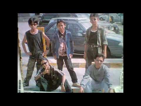 Kristal - Seragam Hitam