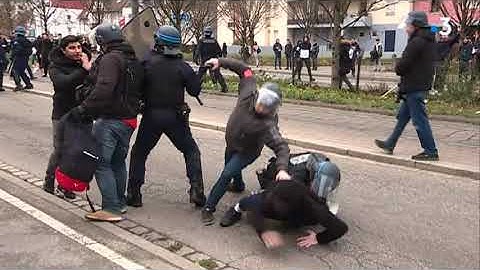 Interpellation musclée en marge des manifestations lycéennes à Strasbourg