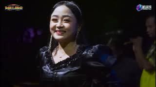 HUJAN GERIMIS - SABILA PERMATA - NEW PALLAPA LIVE STADION KEBON DALEM KENDAL