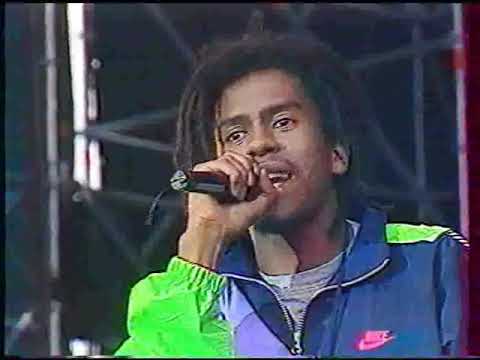 Tonton David  - peuple du monde  ( live 1991 )
