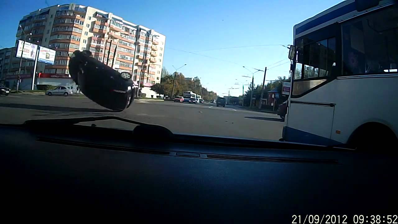 Зацепился за газель