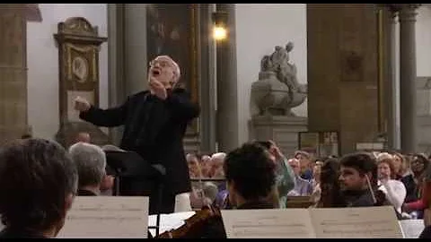 Rutter: Requiem (Conducted by John Rutter - Floren...
