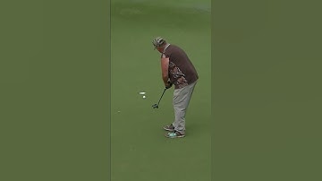 Thumbnail of Larry the Cable Guy needs to work on his putting 😂