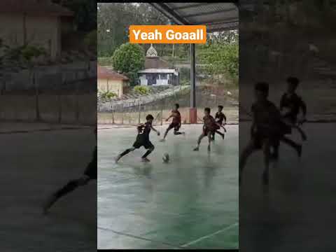 Skema permainan simpel berkelas, dan Goalpun tercipta