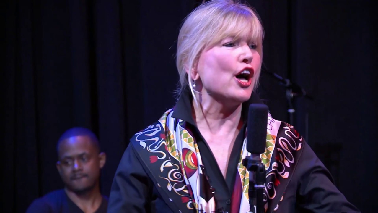 Avec Le Temps - Barbara Montgomery