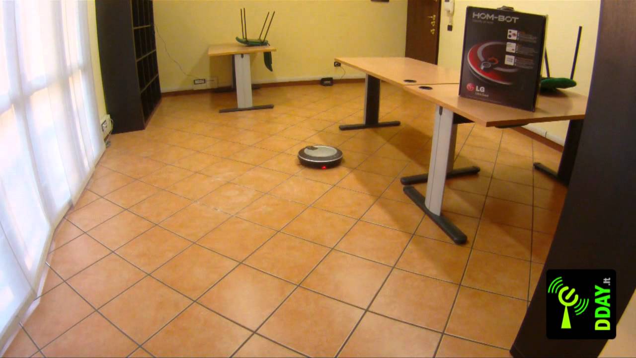 Sfida Robot: pulizia Spot LG Hom-Bot Living - DDay.it 