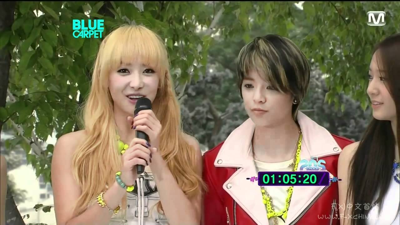 [中字] 120628 f(x) - Blue Carpet 藍地毯 @ Mnet 20's Choice