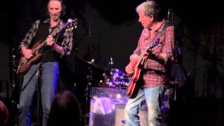 ''BORN IN CHICAGO'' - ELVIN BISHOP BAND feat. JIM McCARTY, Sept 6, 2013 - live at Callahan's chords