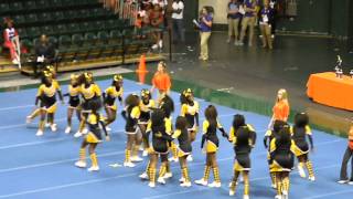 Orange Bowl Cheer Competition 2014 Miami Gardens Bulldogs 14U(Varsity Medium)