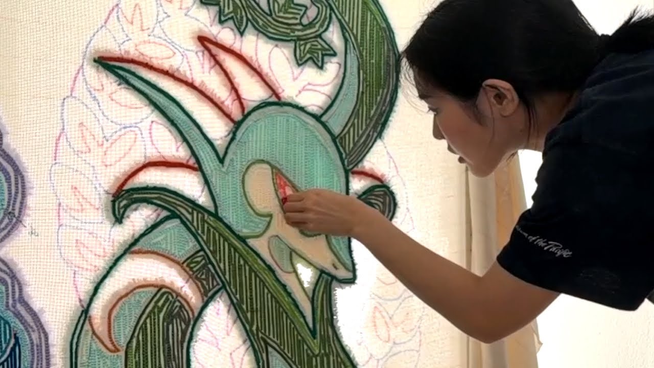 39daph Finishes a Serperior & Gengar Rug - YouTube