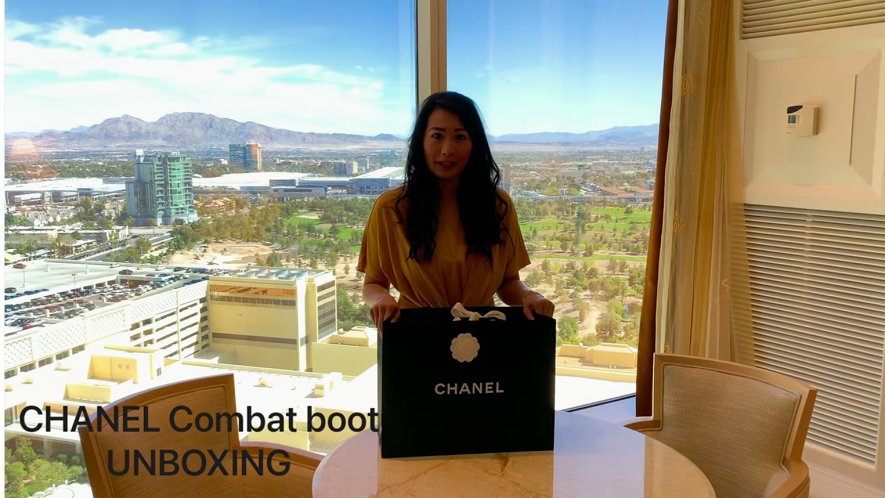 CHANEL COMBAT BOOTS UNBOXING!! LEATHER & SUEDE COMBO in BLACK!