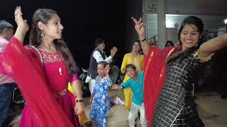 सुनीता स्वामी ने अपने घर DJ पे डांस किया // 10 लाख सब्सक्राइबर का परिवार  होने पर - Dance Video