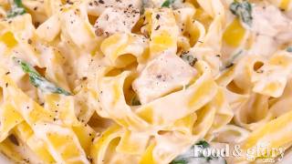 ¡Pasta Alfredo con Pollo en 10 minutos! Receta Fácil y Deliciosa