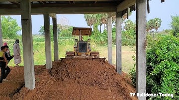 Finish the project! !Perfect performance Mini Dozer Komatsu D20P push the ground under the house