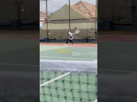 Playing tennis, but make it adorable 🎾💚📸 #tennis #tennisplayer #tennisvideo #tennislife #foryou