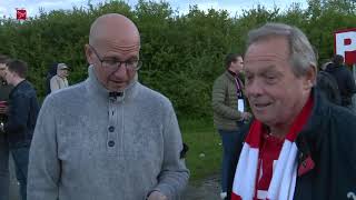 Supporters Almere City Fc Verzamelden Zich Bij Stadion