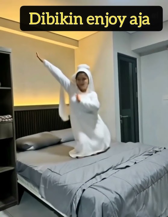Dibikin enjoy aja #hiburan #hiburanlucu #goyang #goyangambyar #goyangterus #jogetviral #jogettiktok
