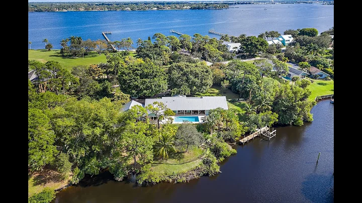 Spacious Coastal Style Home In Wide Waters For Sale