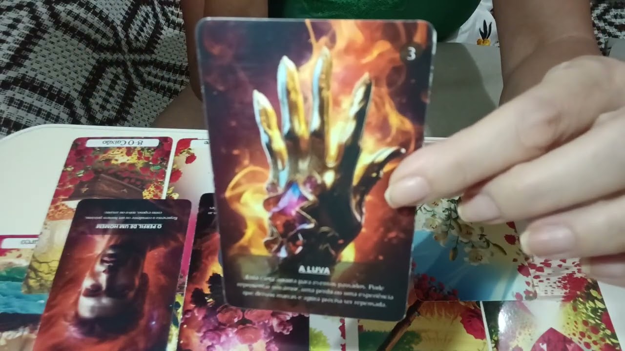 PENSE EM ALGUÉM... E VEJA OQUE A ESPIRITUALIDADE TEM A LHE DIZER SOBRE ESSA PESSOA?? 😁✌️🤔🫠