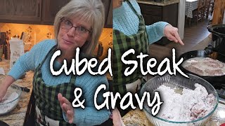 Country Supper: Cubed Steak & Gravy, mashed potatoes and green beans.